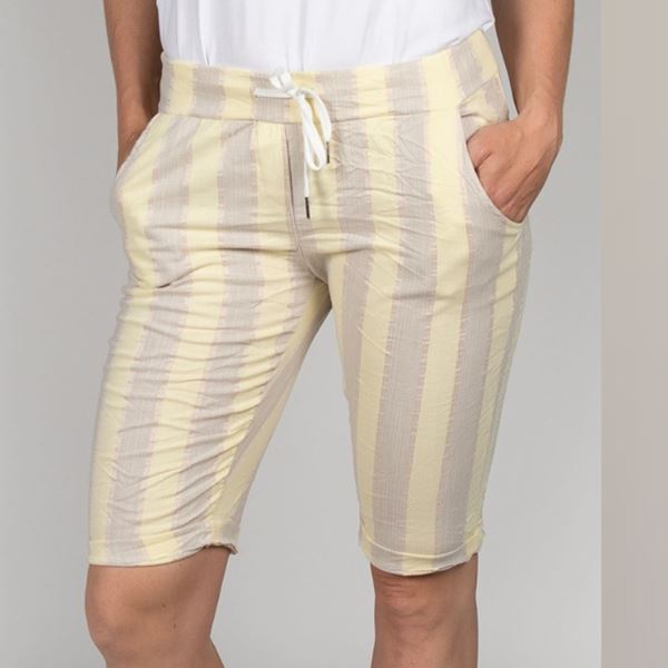 stripes-shorts-gul
